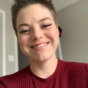 Meet your Posher, Katelyn